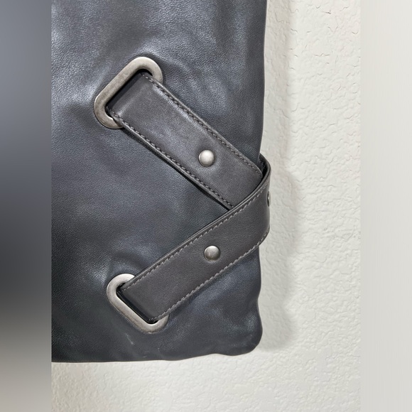 HOBO International Large Pearl Gray Magazine Tote - Picture 3 of 14